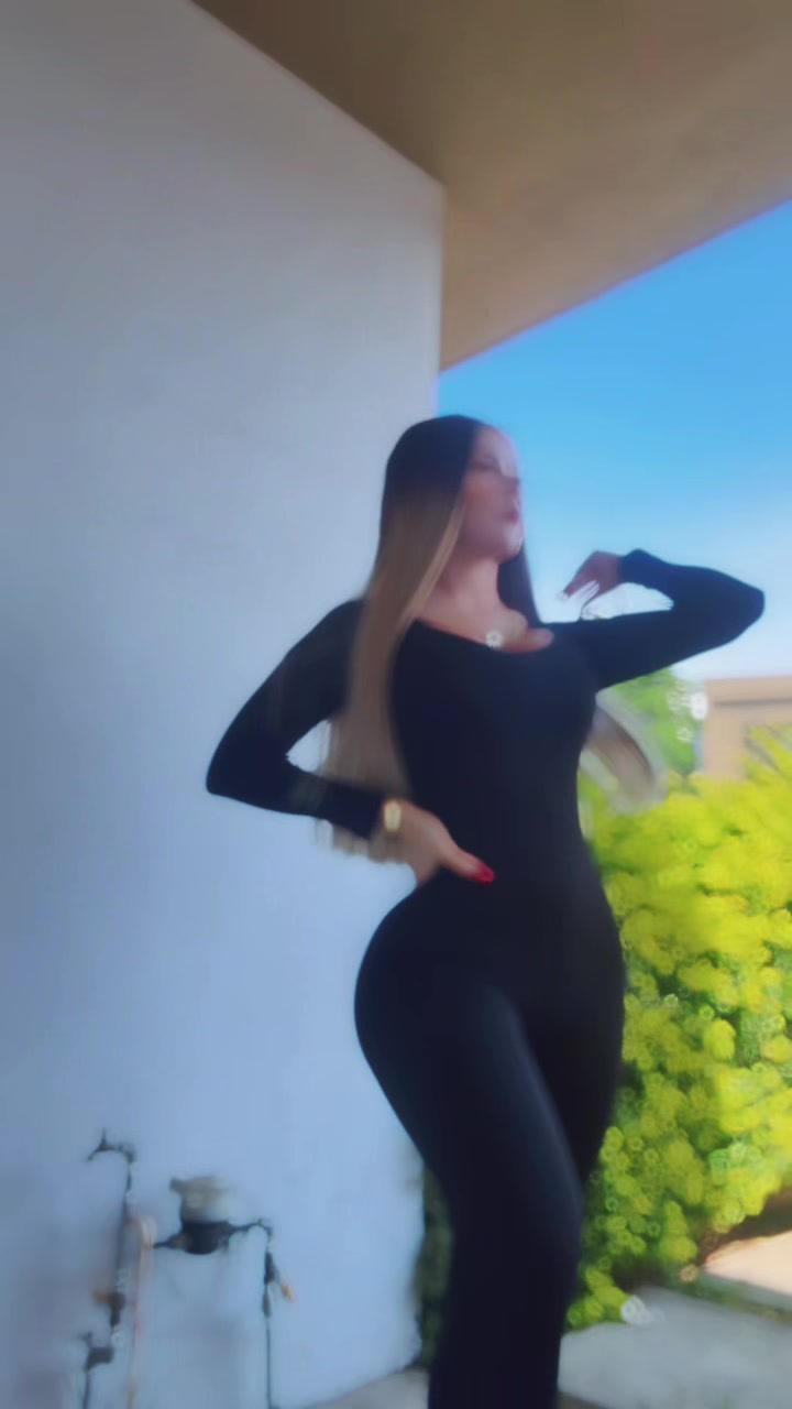 @Jennifer HernandezTv