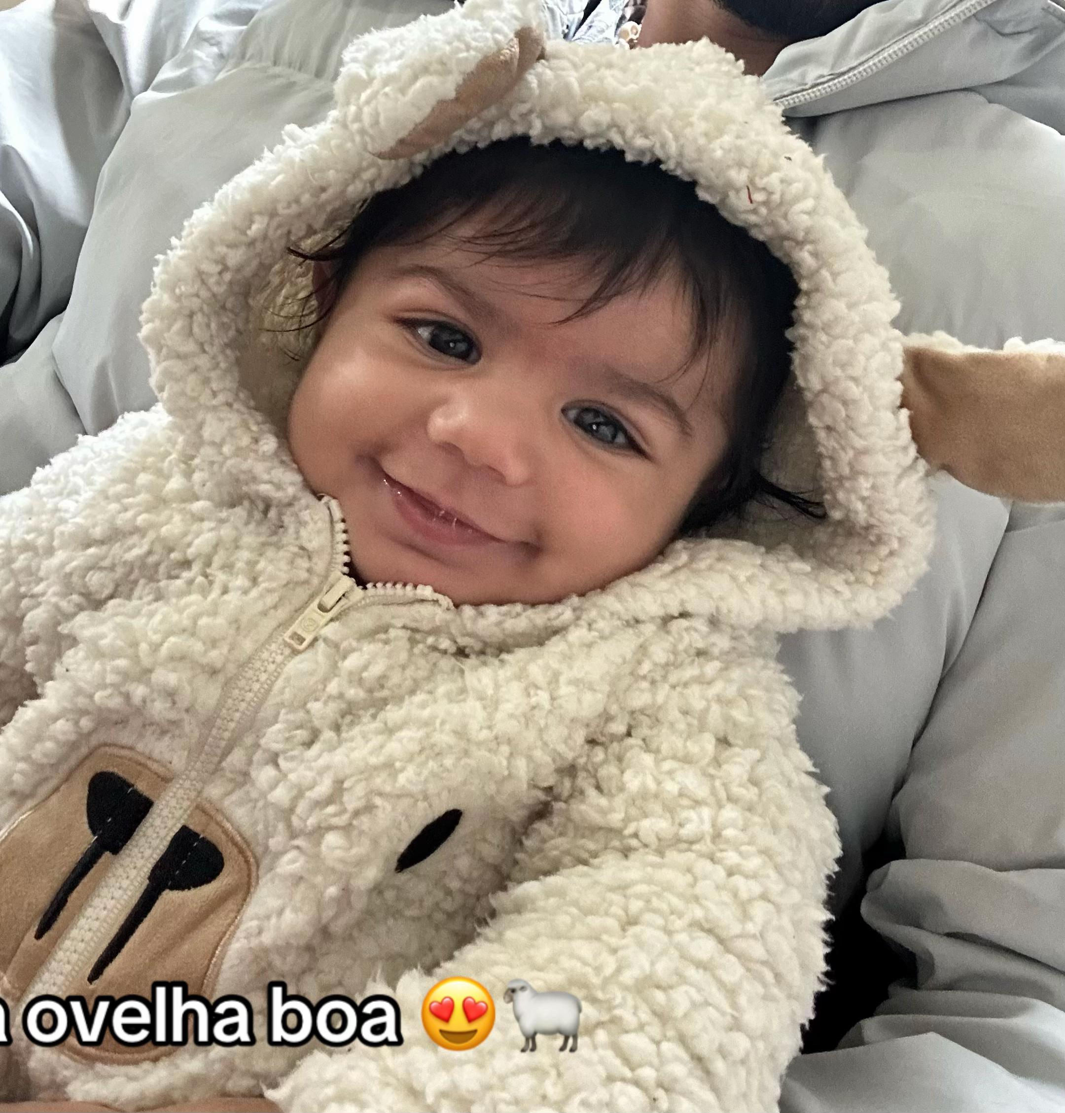 @_ryana_darinho
