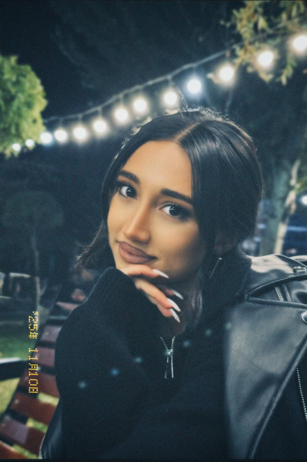 @𝐀𝐧𝐢.𝐉𝐨𝐮𝐫𝐧𝐚𝐥𝐢𝐬𝐭