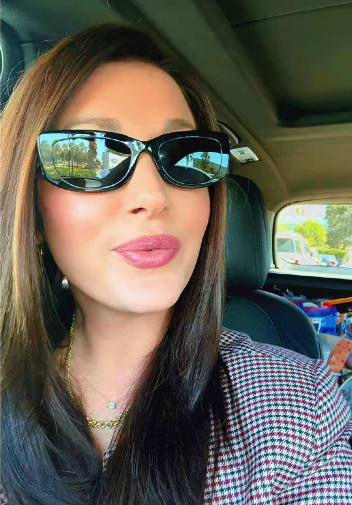 @Lyndzi - Medical Sales Coach