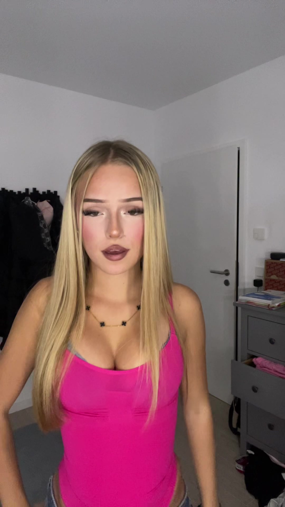 @𝐙𝐨𝐞𝐲
