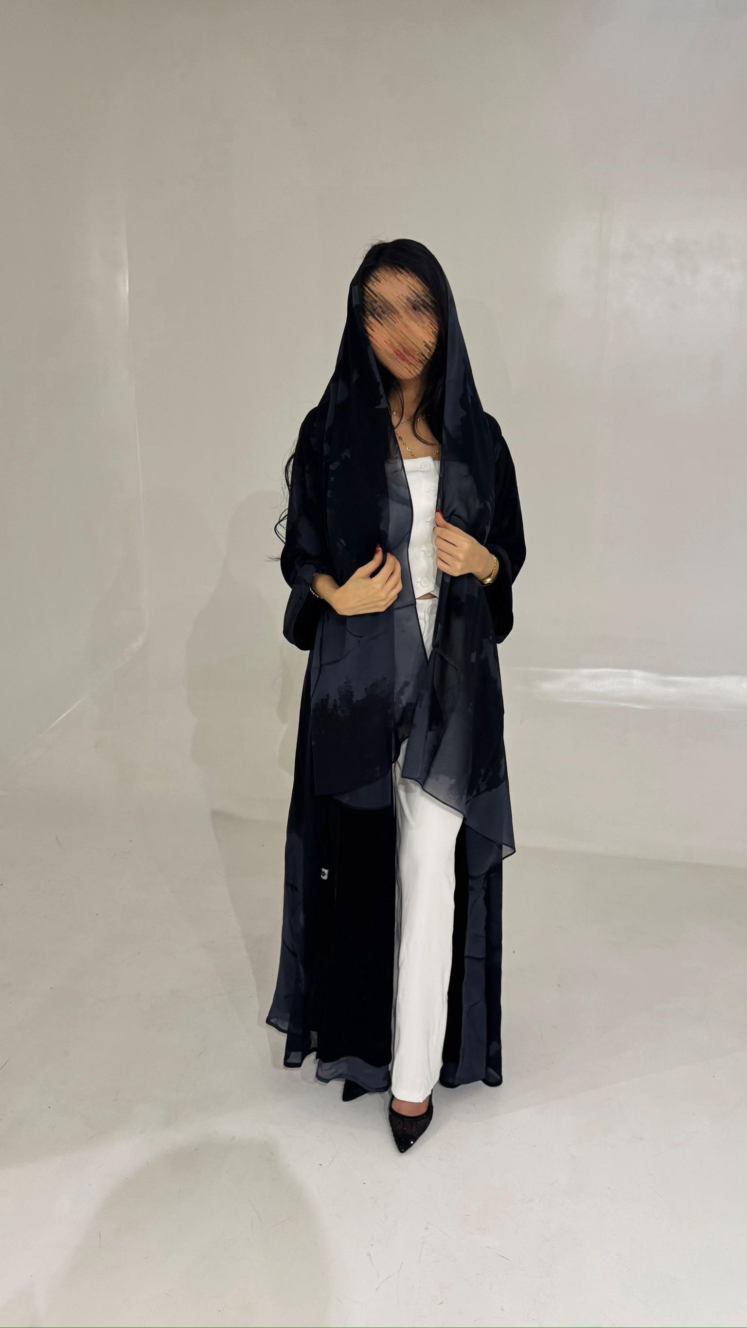 @عبايات كتان