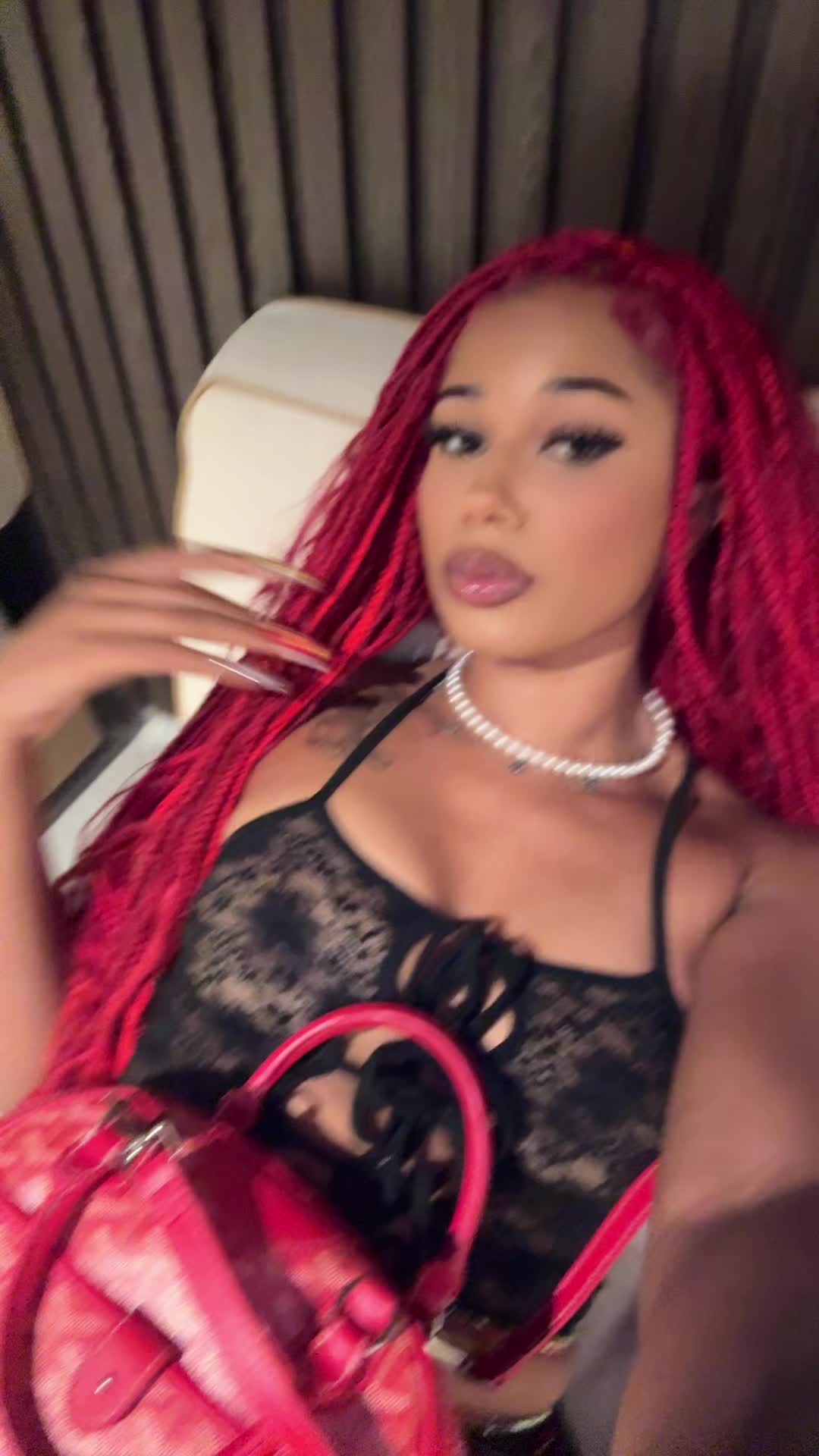 @queenshit