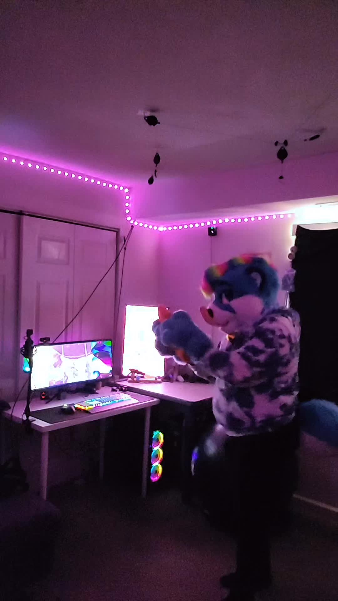 @Floofymass