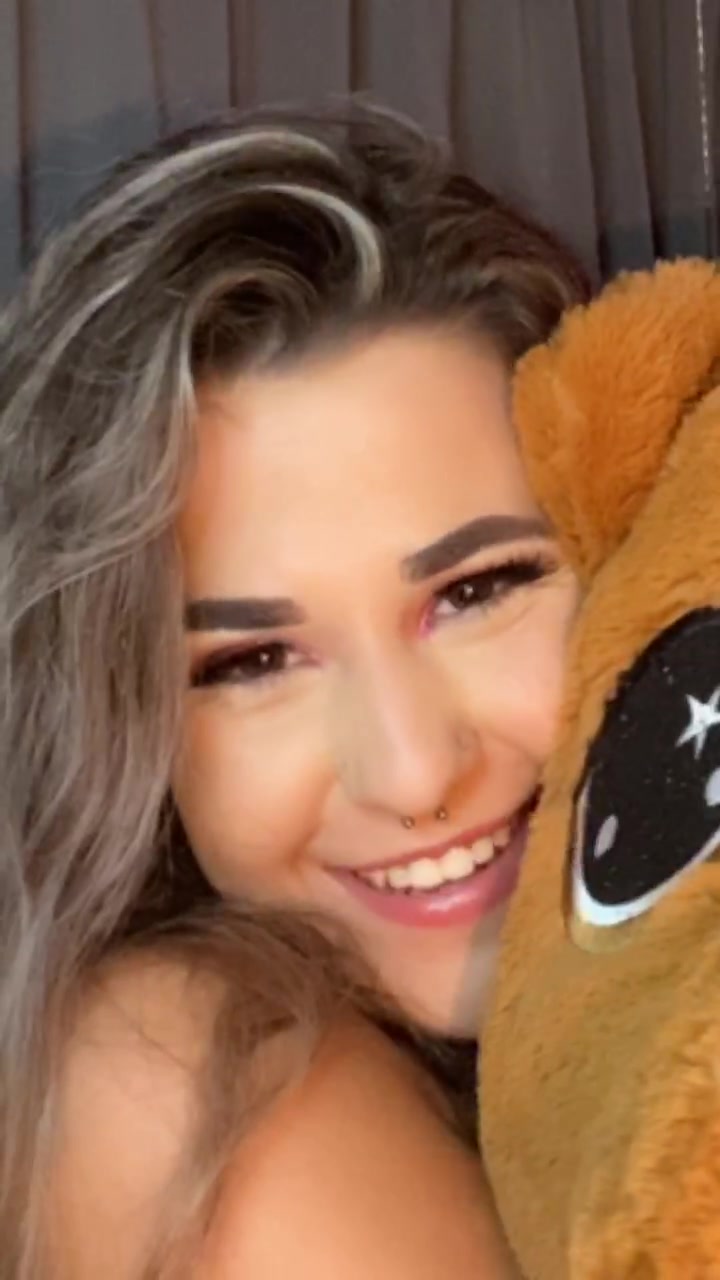 @Sara Viktoria ✨