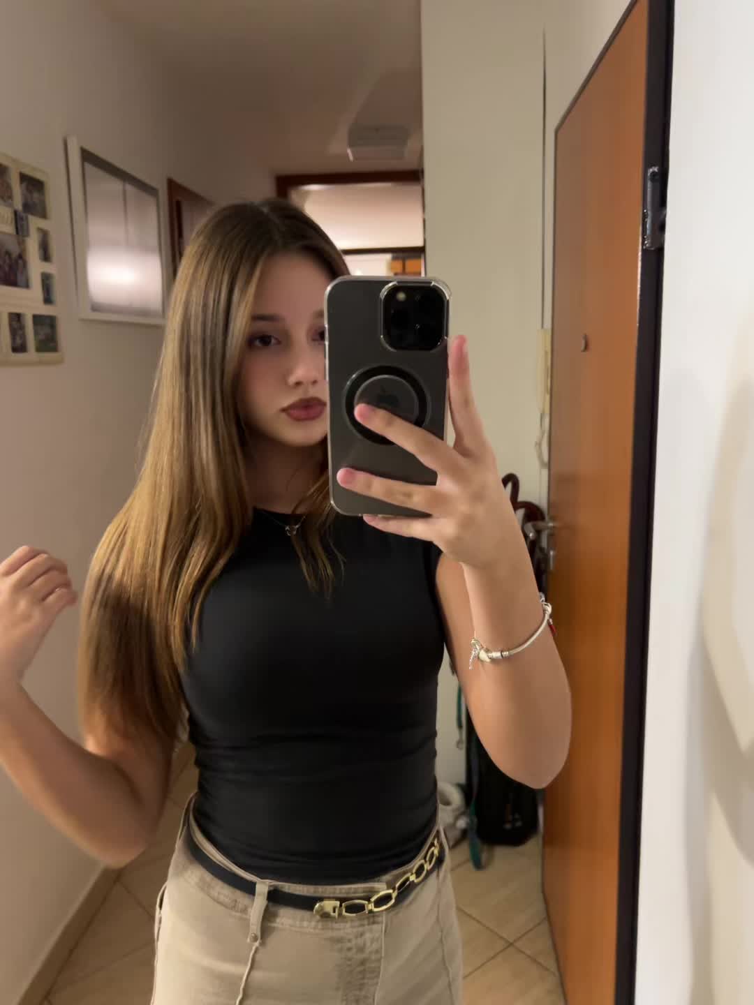 @🧞&zwj;♀️