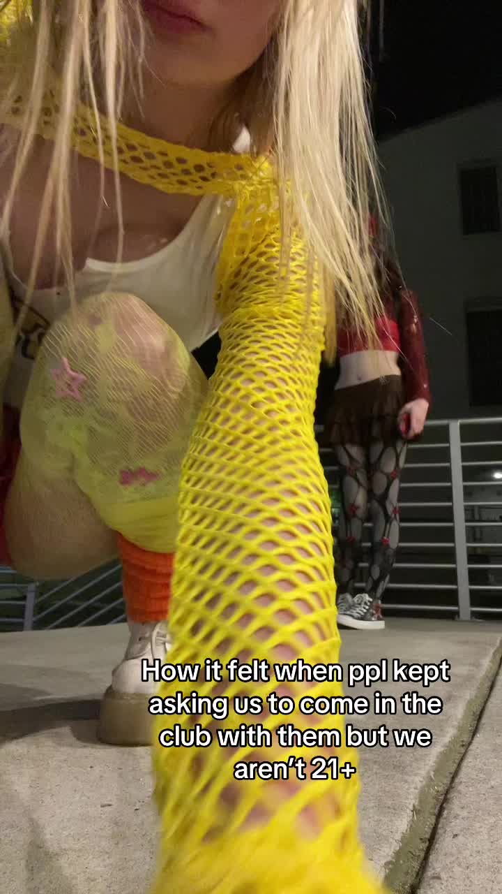 @😻