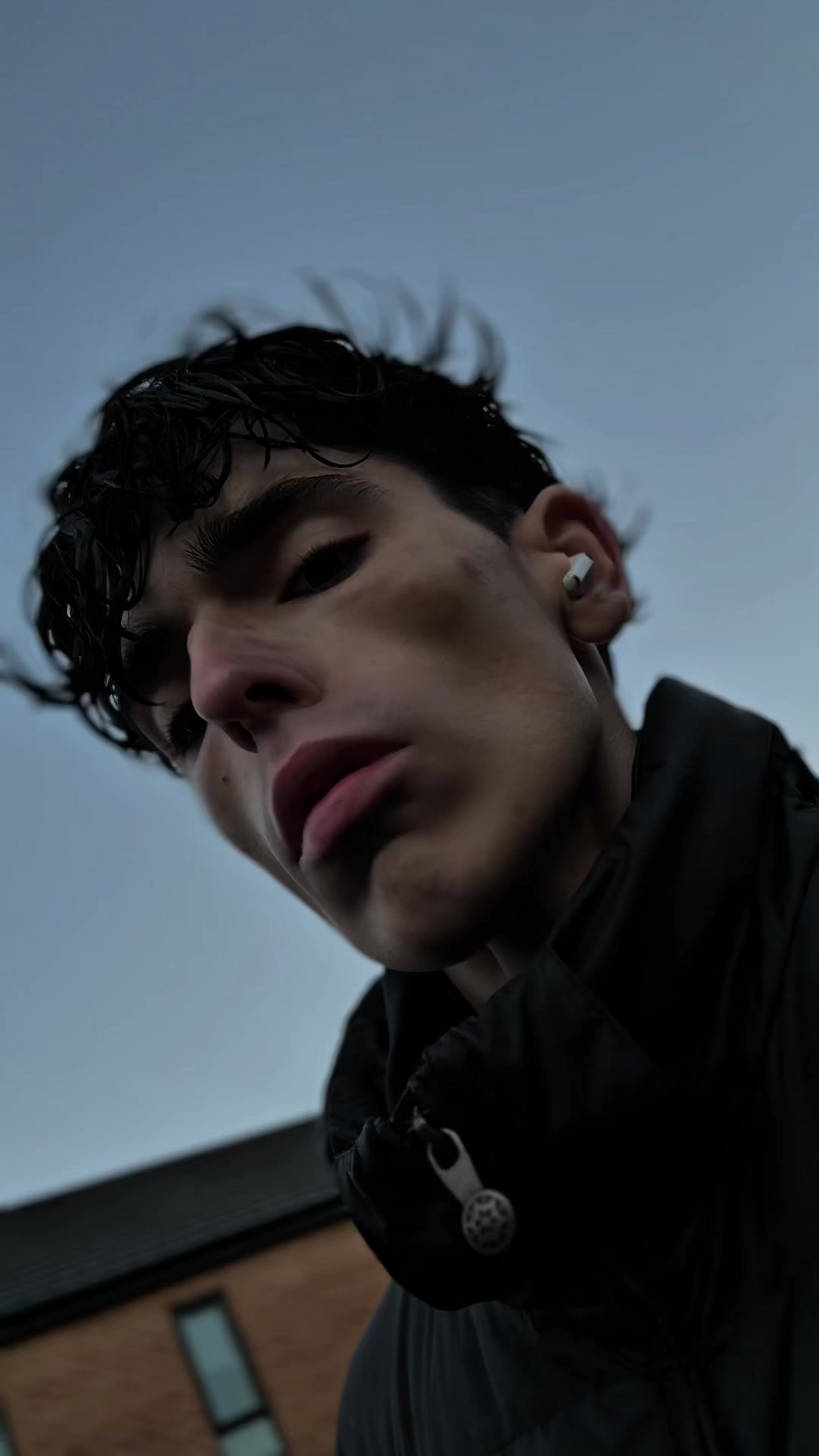 @toni
