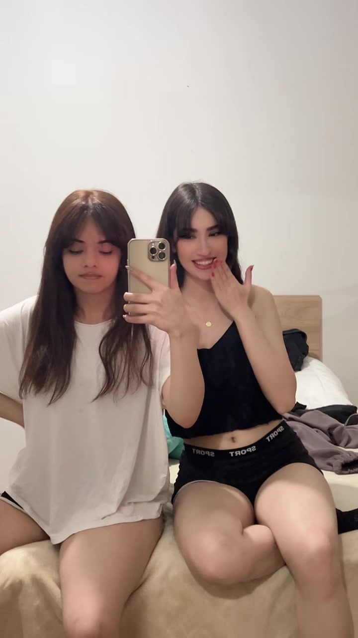 @parya🧚🏻&zwj;♀️