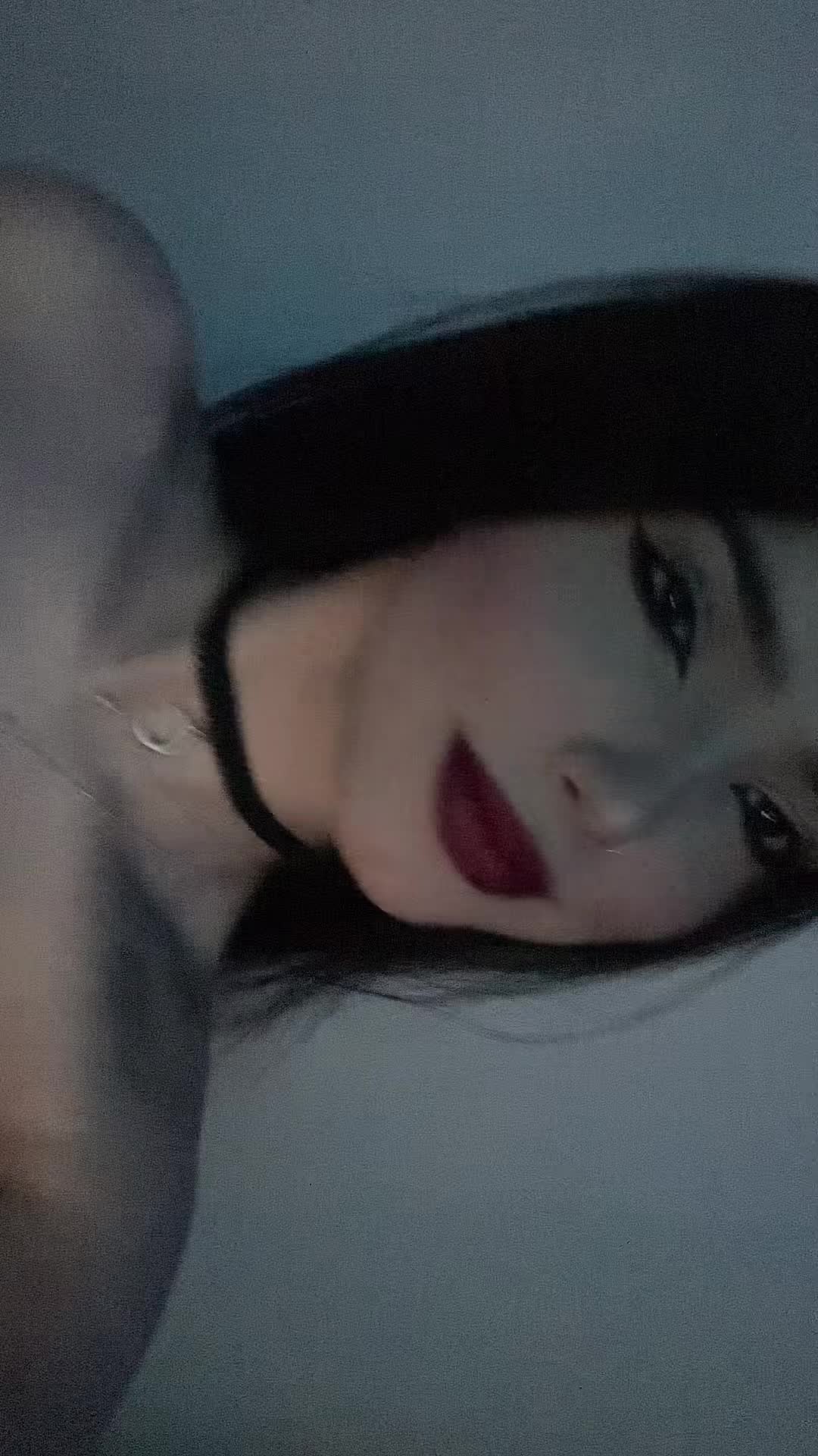 @fleuri🧛🏻&zwj;♀️