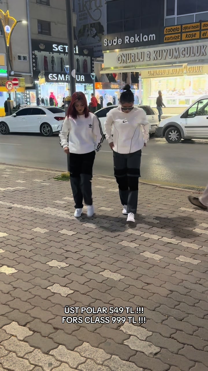 @mamimoda06