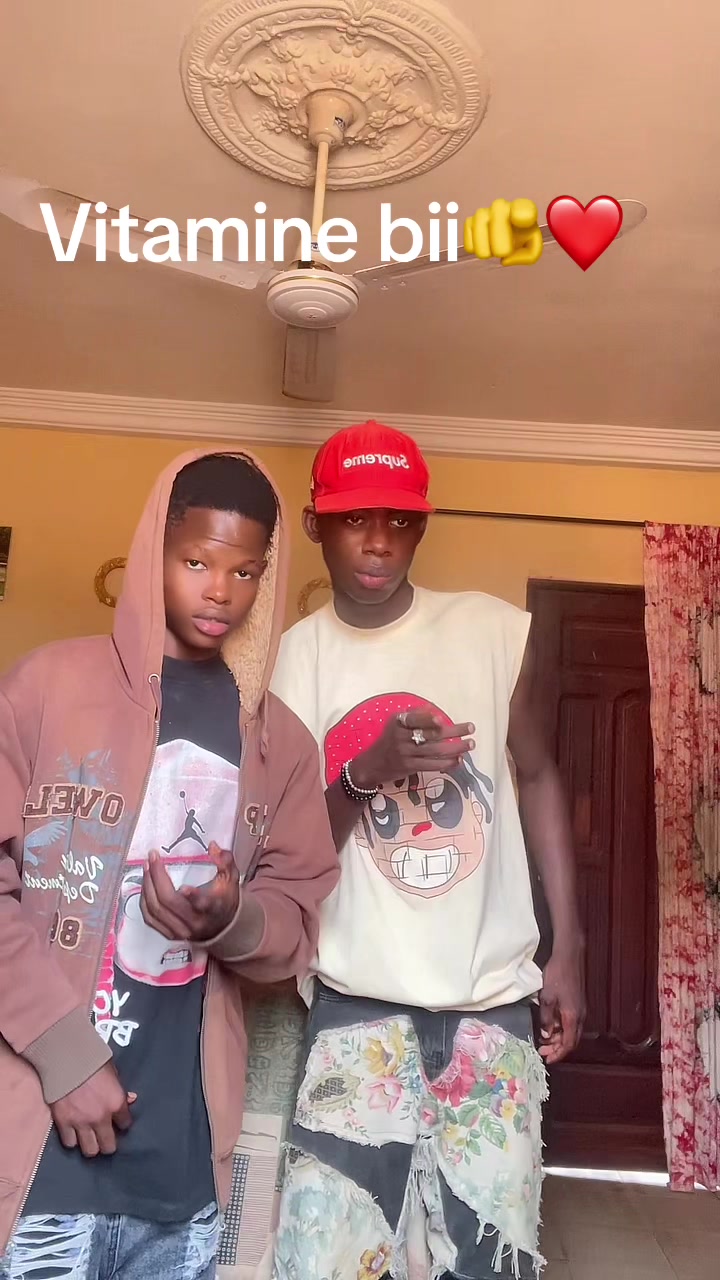 @prince charmant 😎🤩🇸🇳🇱🇷