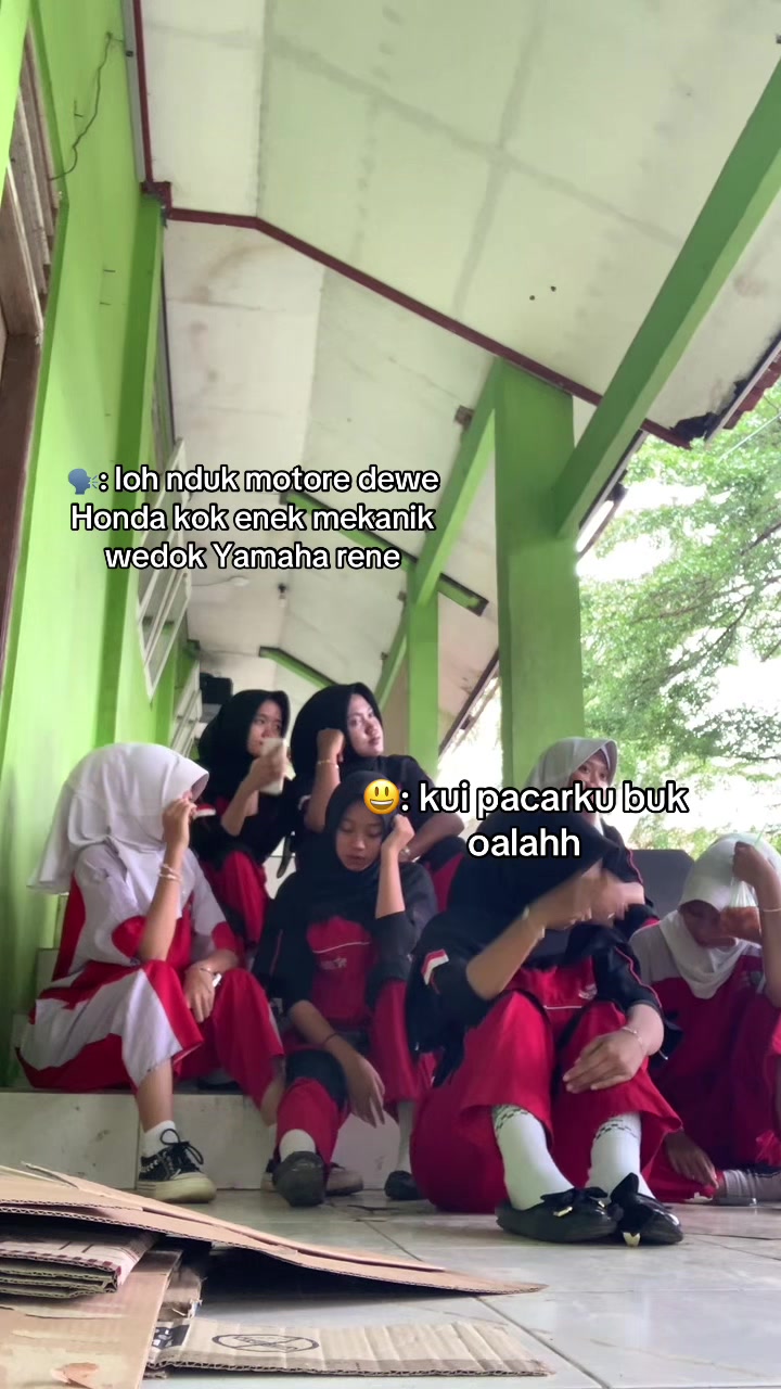 @nadiraainunnisaa