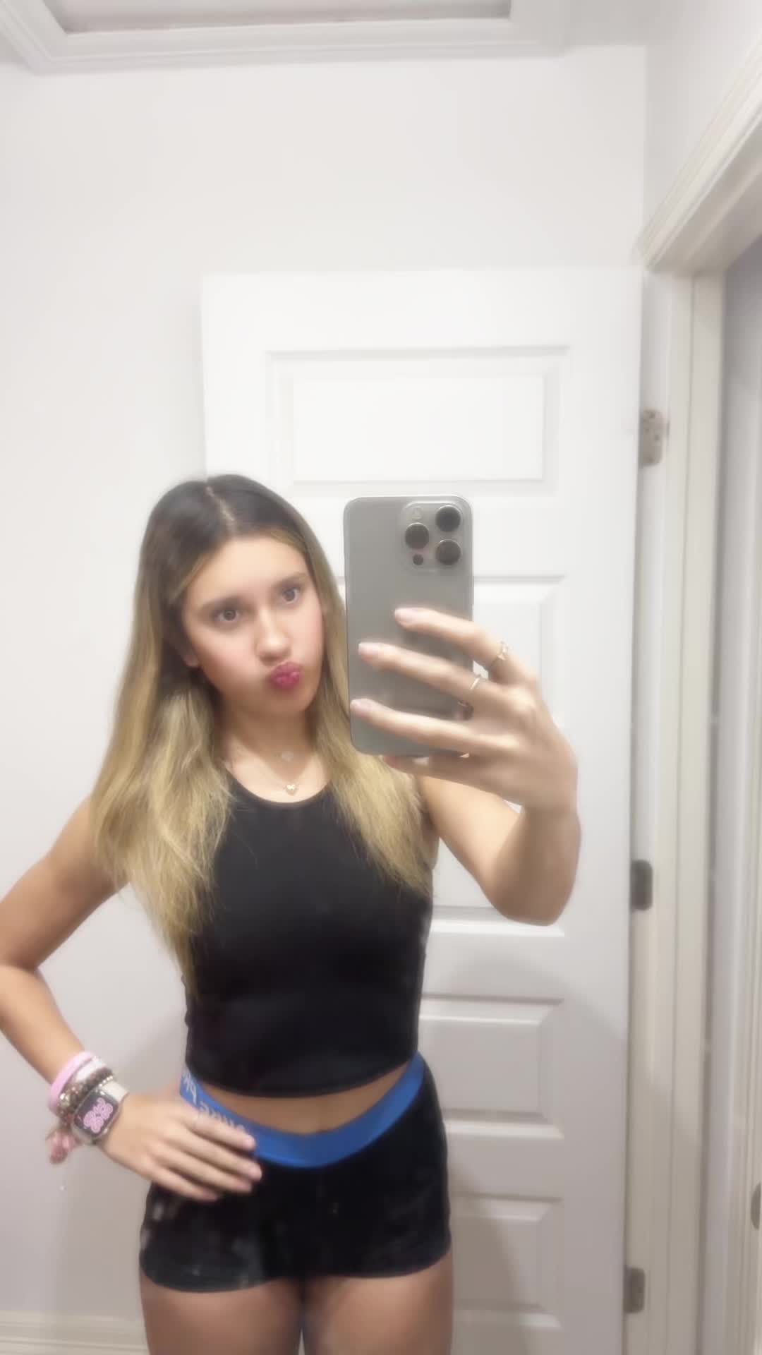 @Sydney Rodriguez
