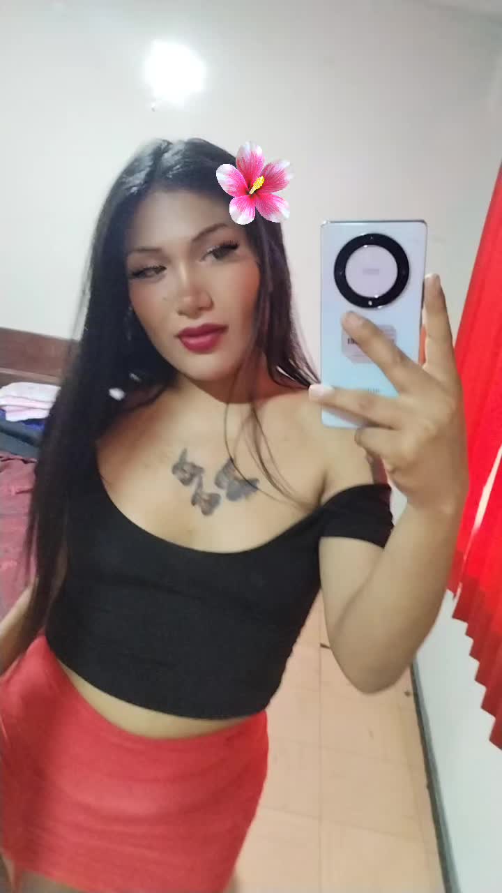 @🍓Paula Queen 🏳️&zwj;⚧️