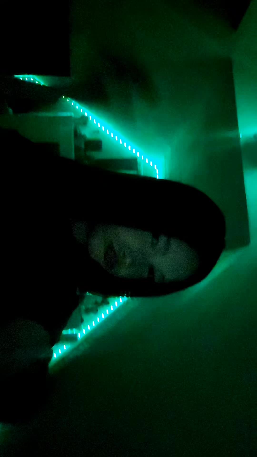 @🥶