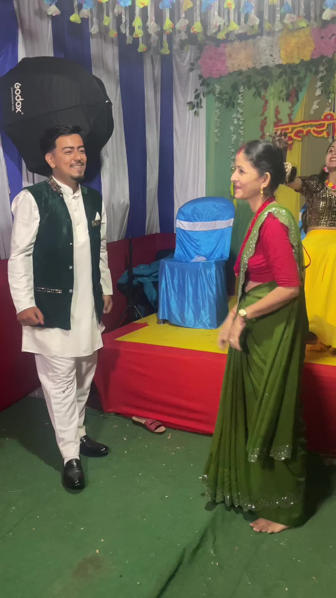 @Ayushu🤪