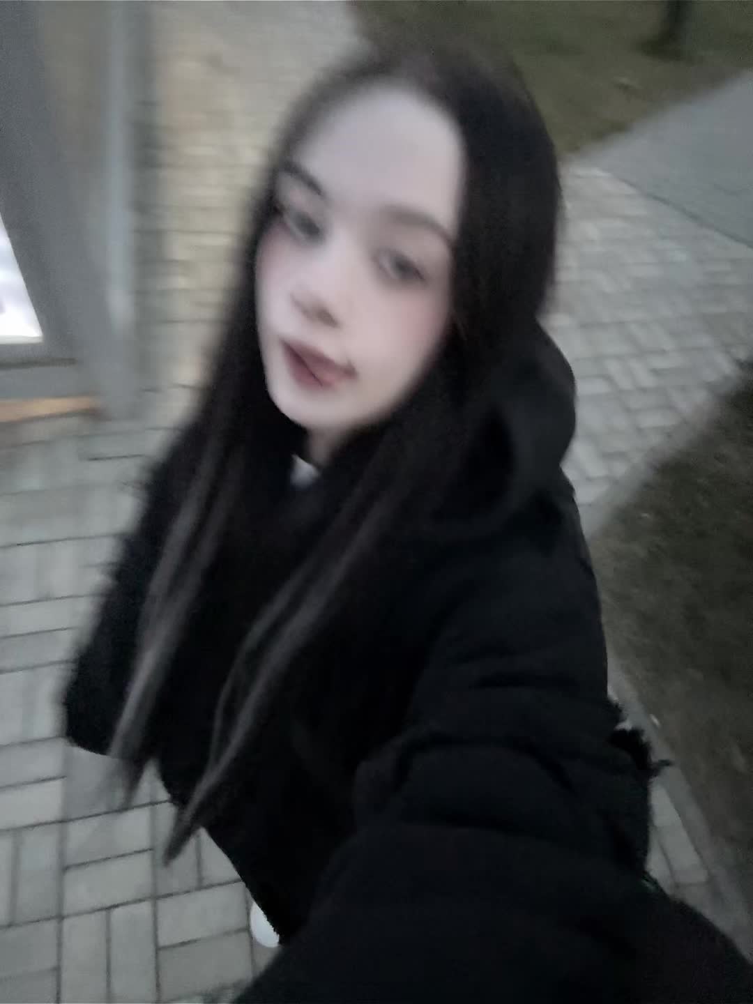 @skeluna