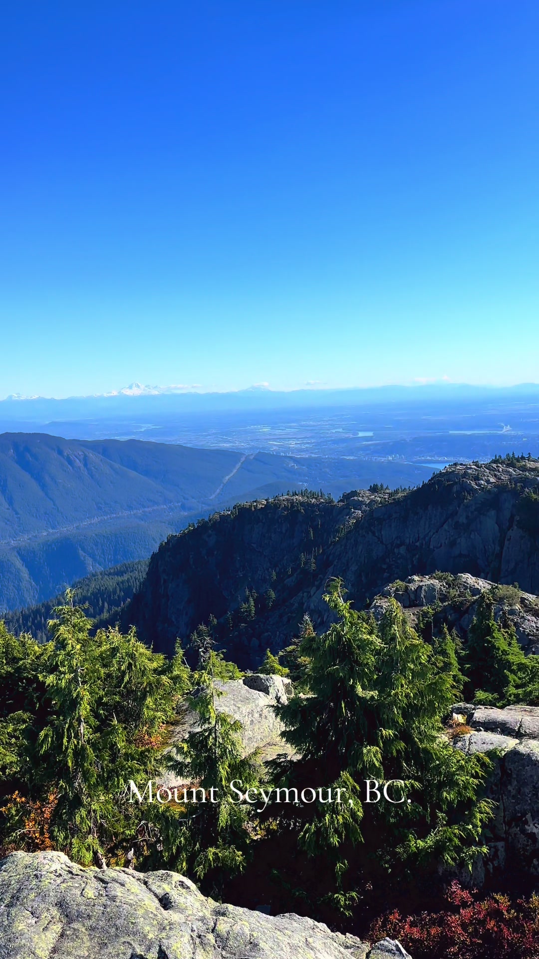 @Experience hiking in Canada