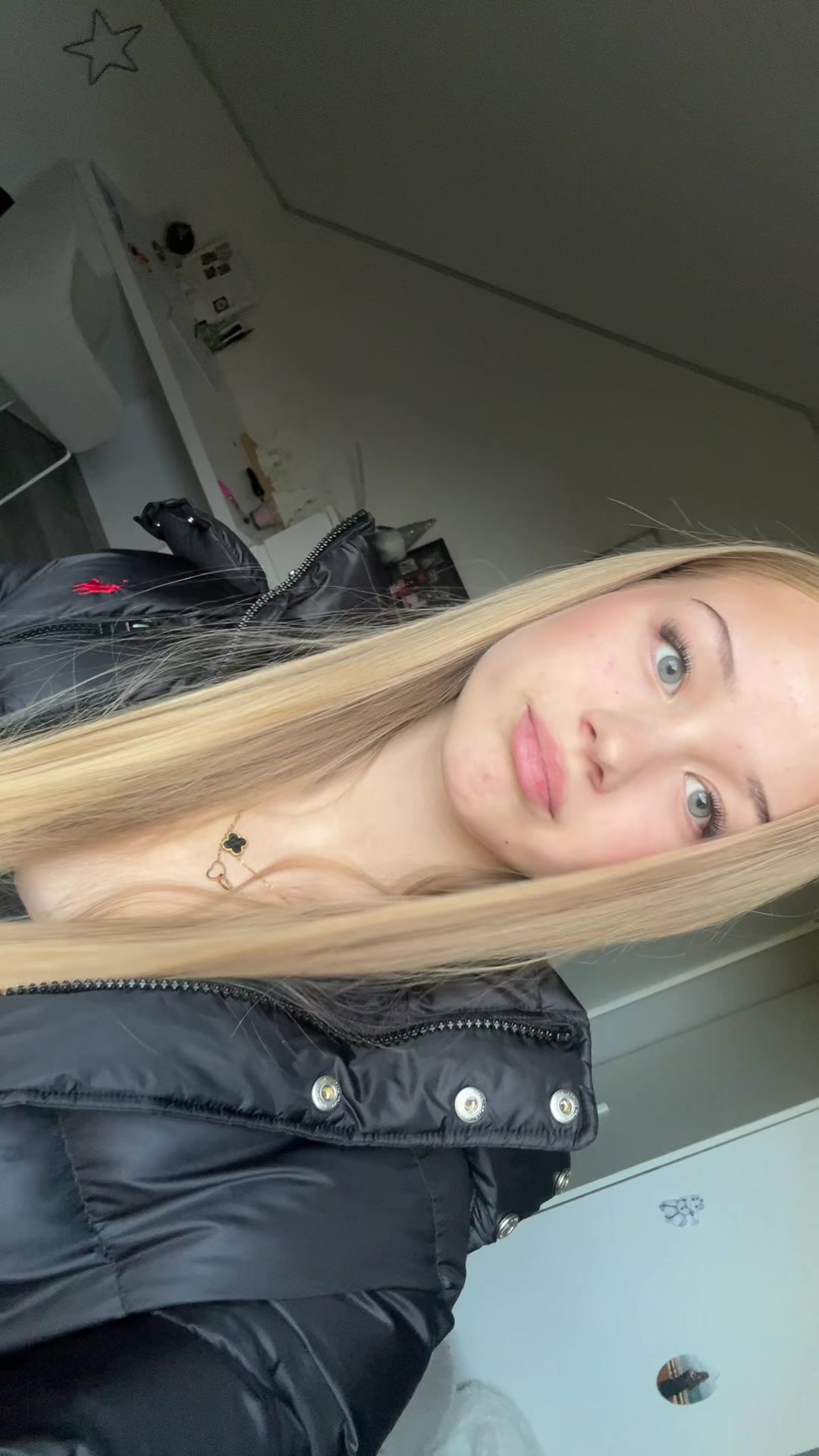@lara_gsnnn