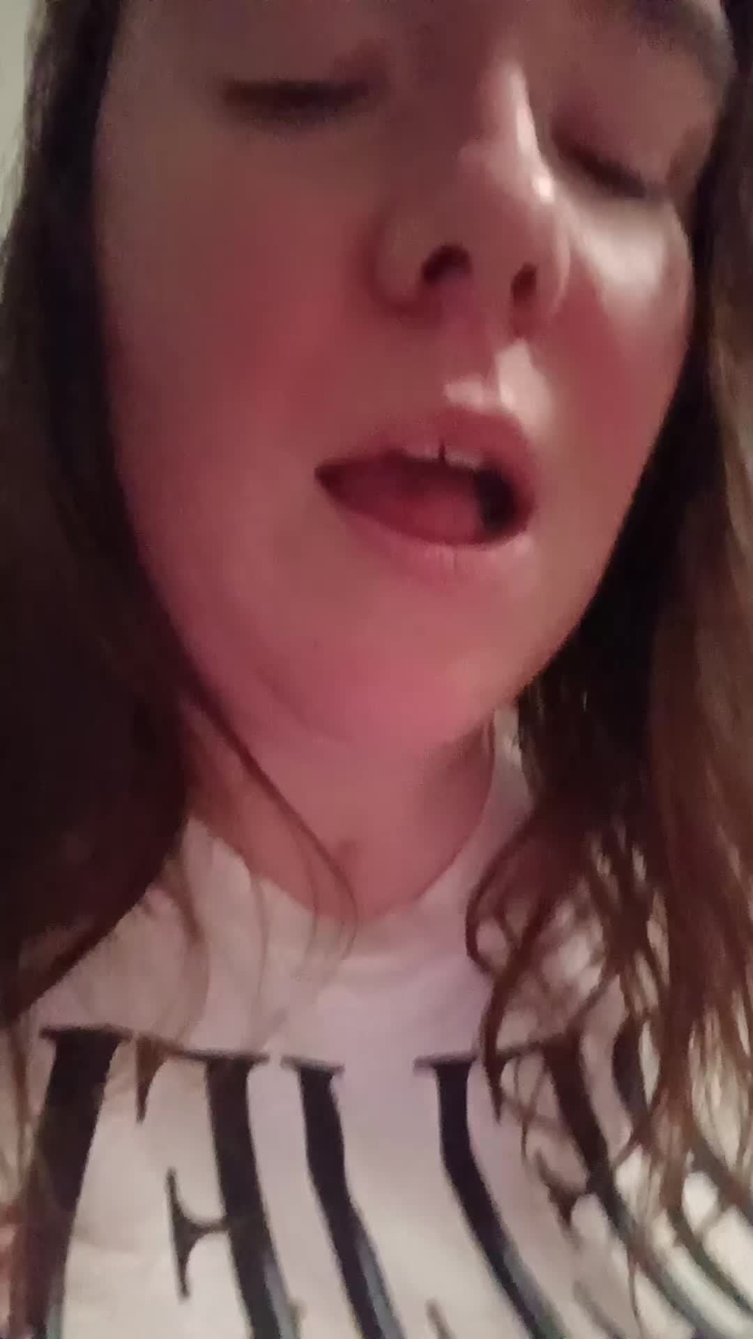 @EatHerChips