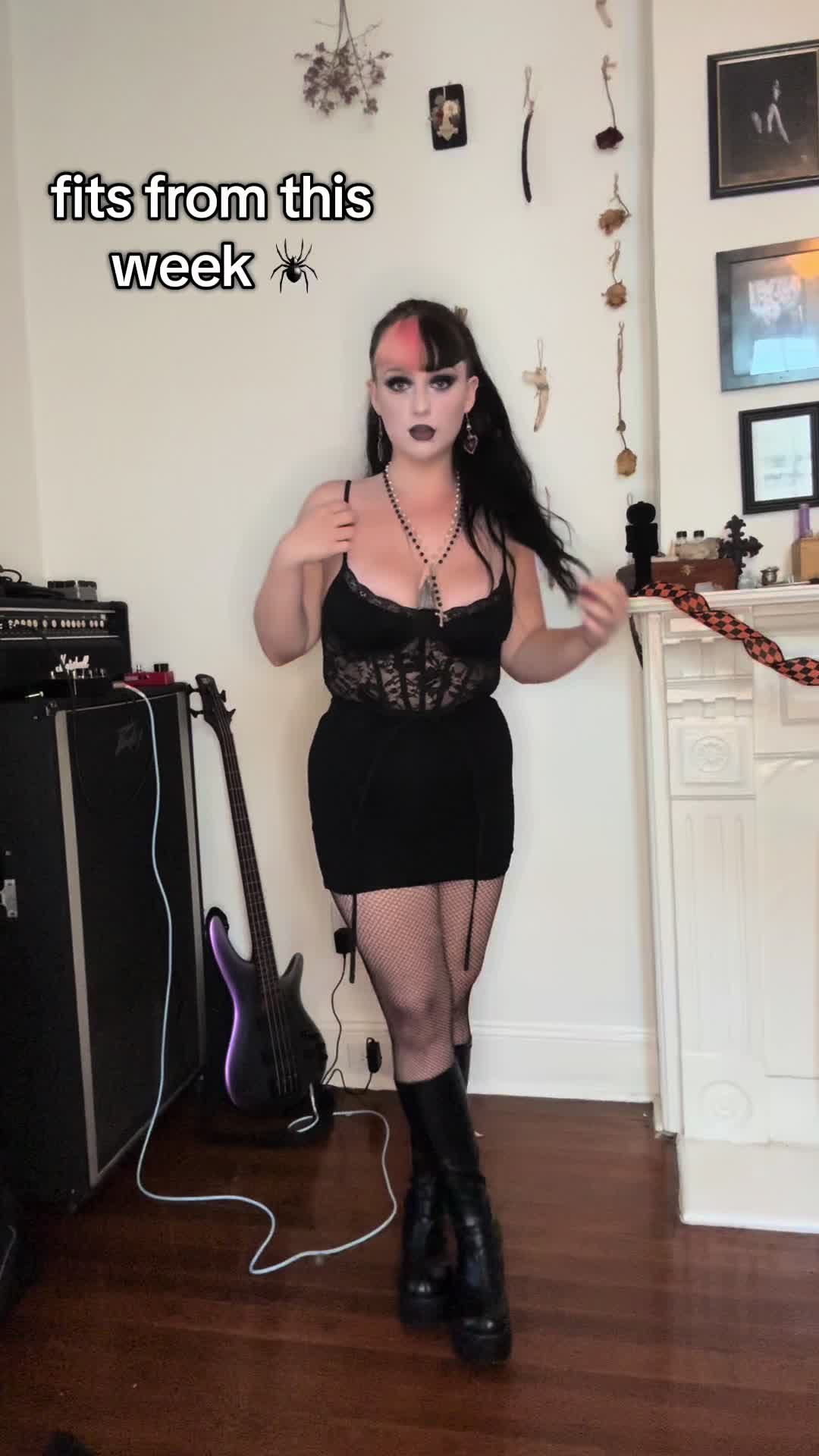 @🕸️mariah🕸️