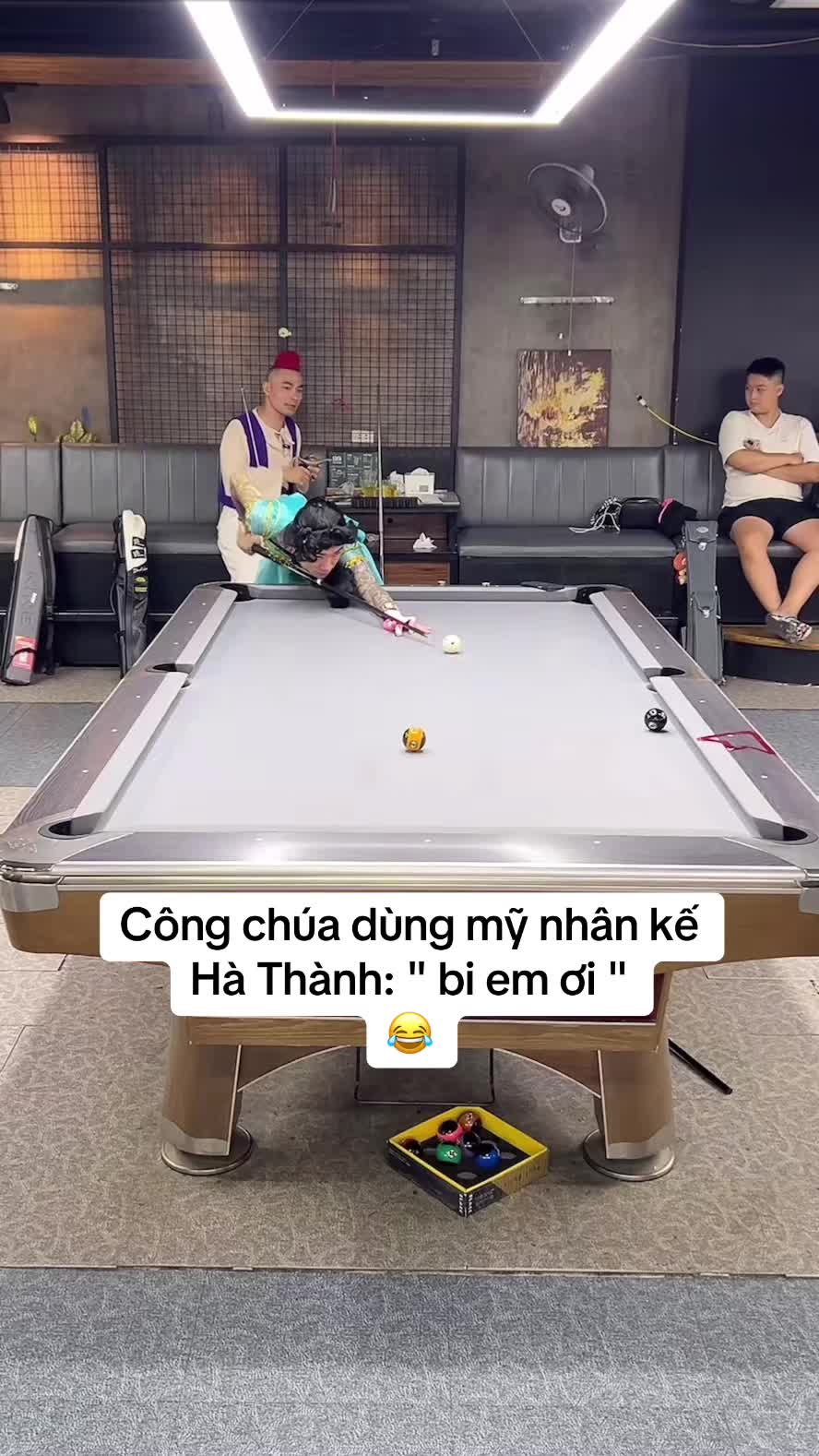 @H&agrave;i bi l&aacute;t