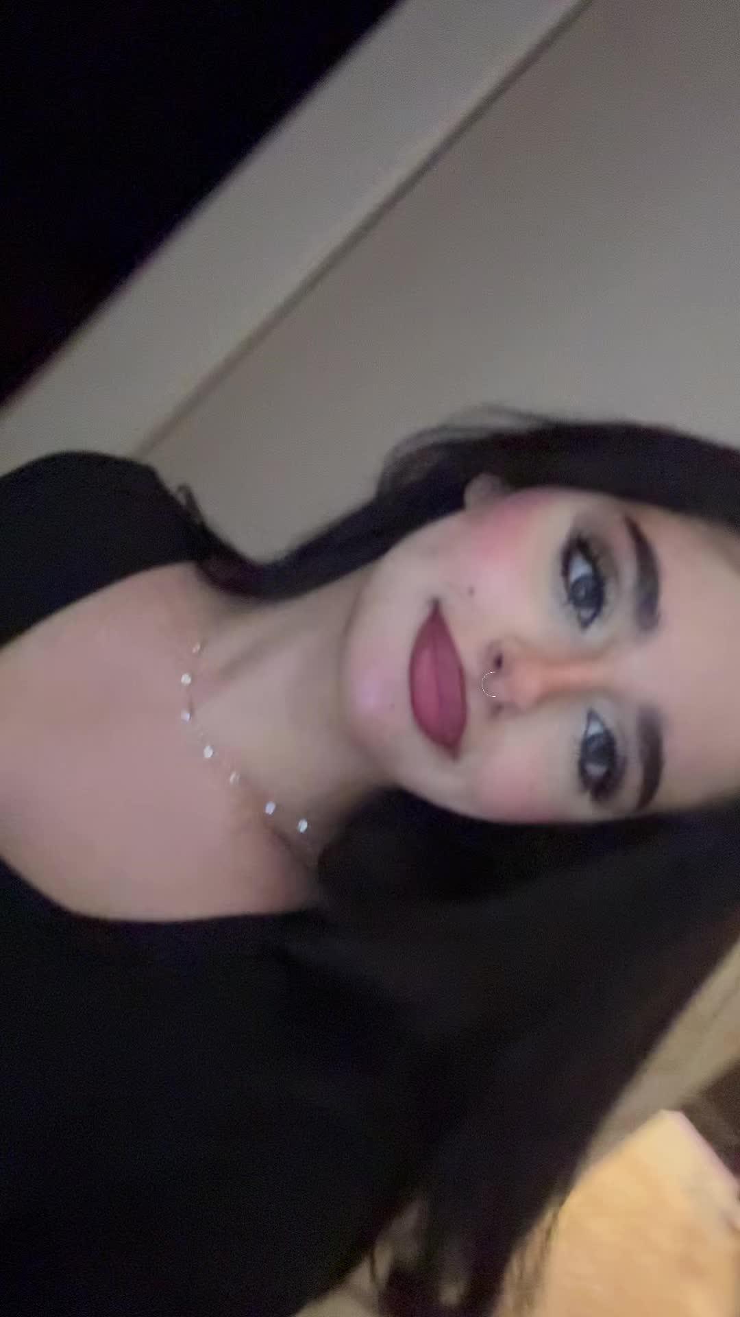 @mora