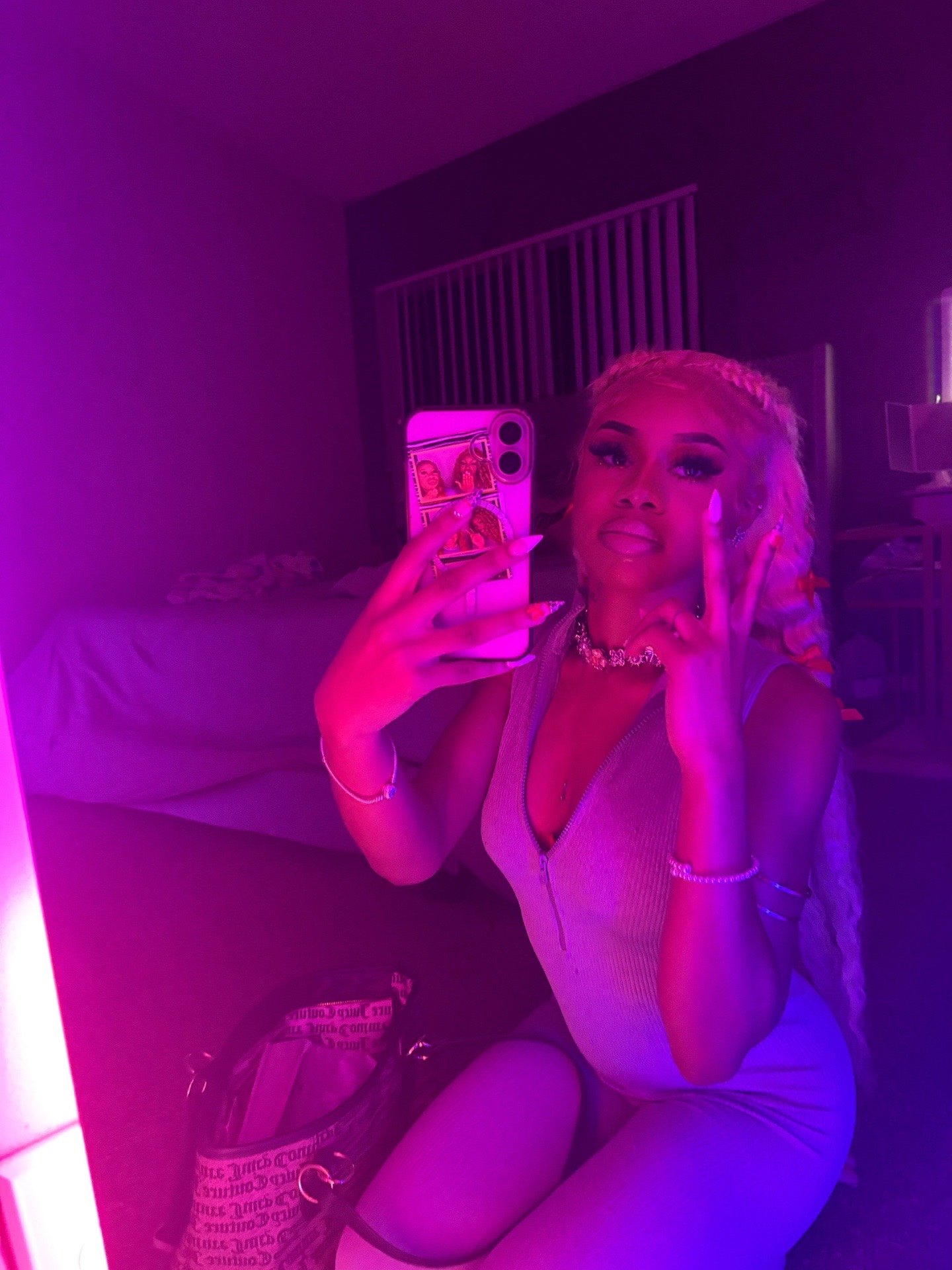 @n a r s