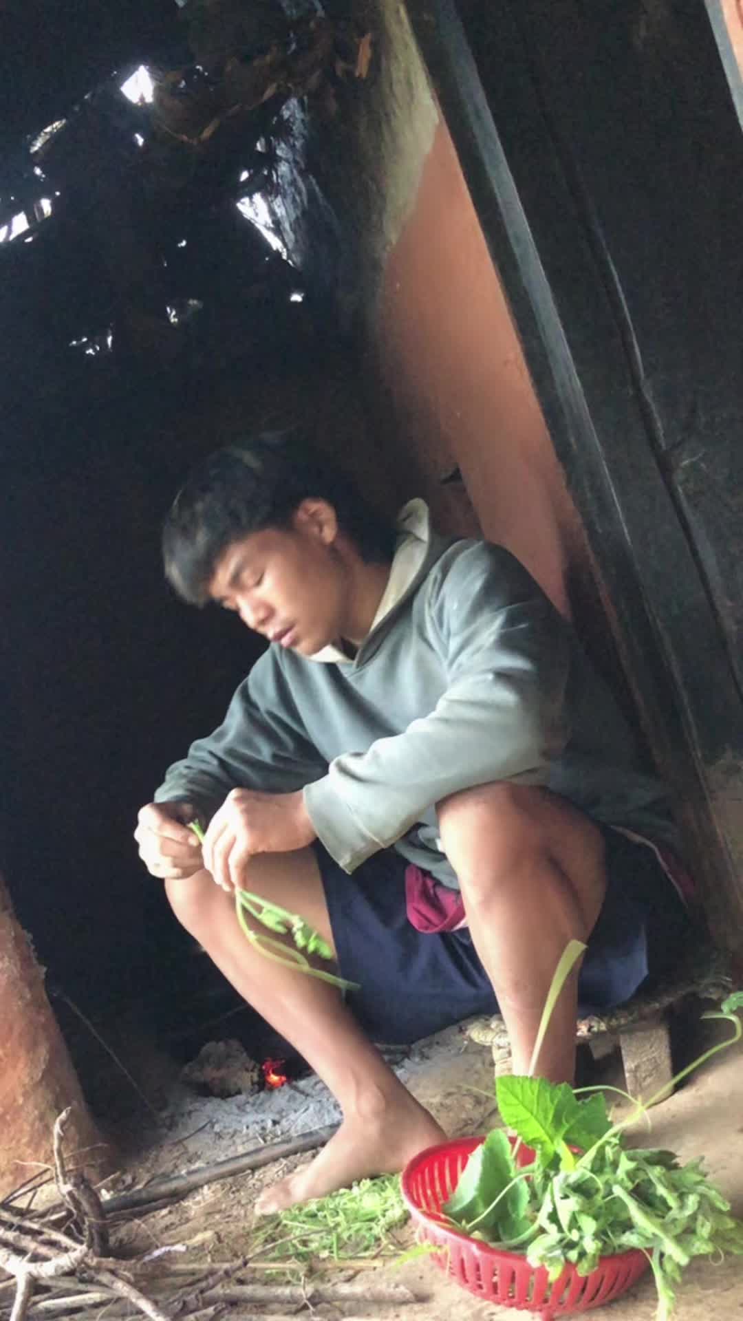 @लोकेश मगर🧿🌿