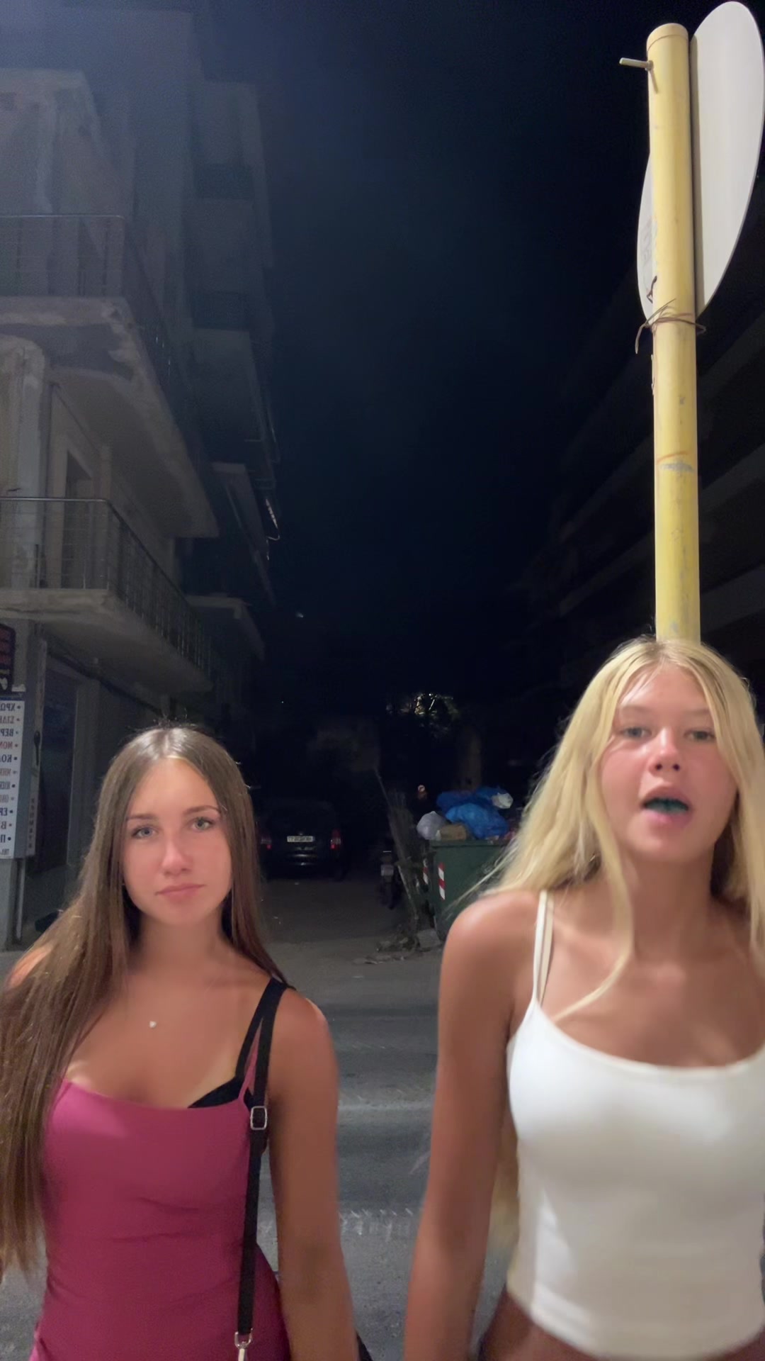 @wikaa.