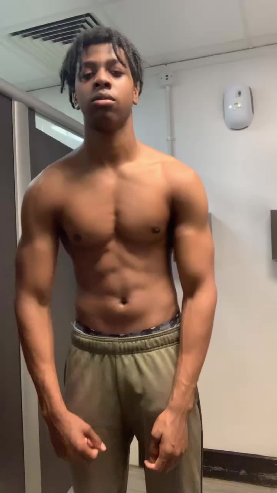 @Dav.lifts