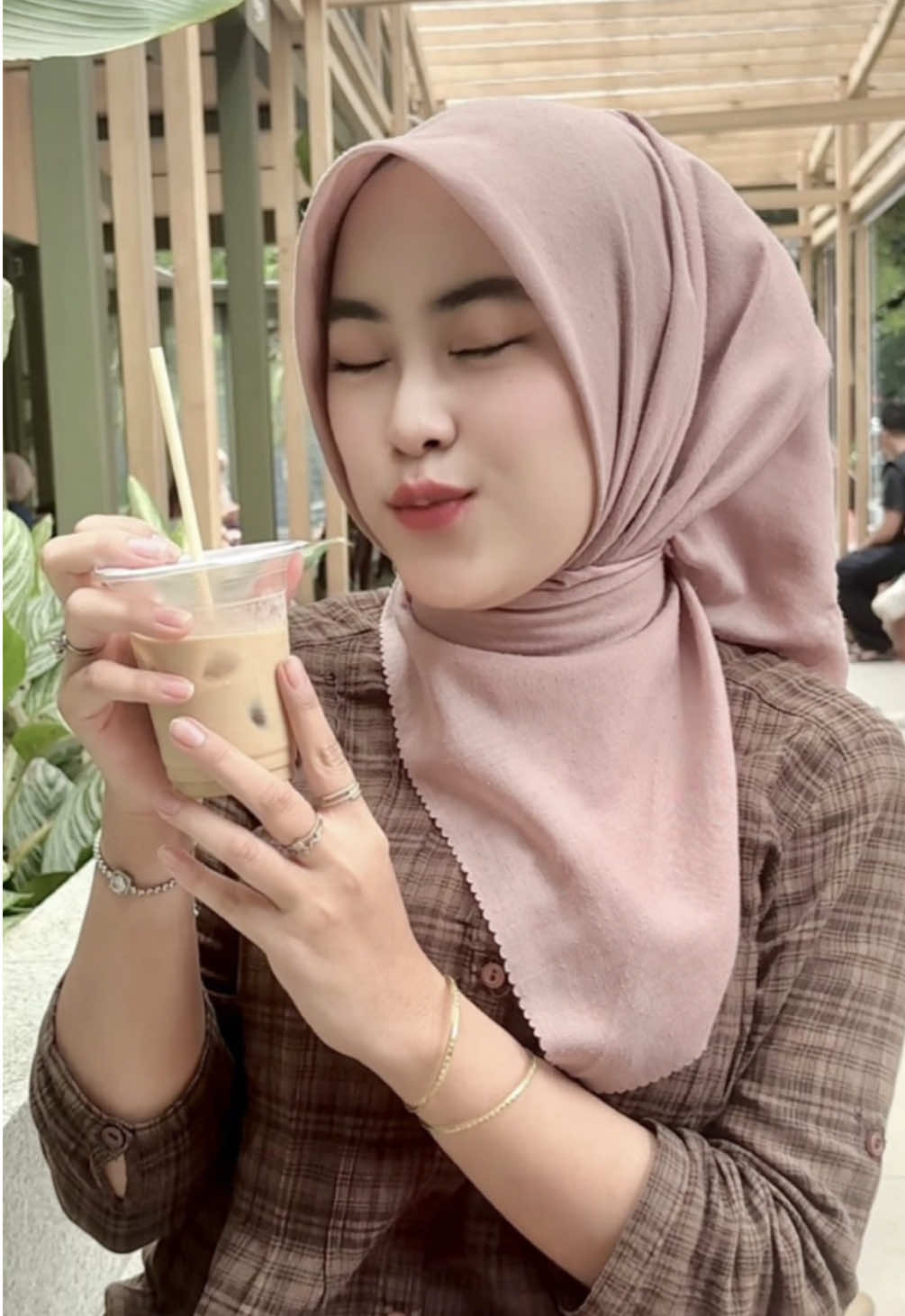 @Veyyy