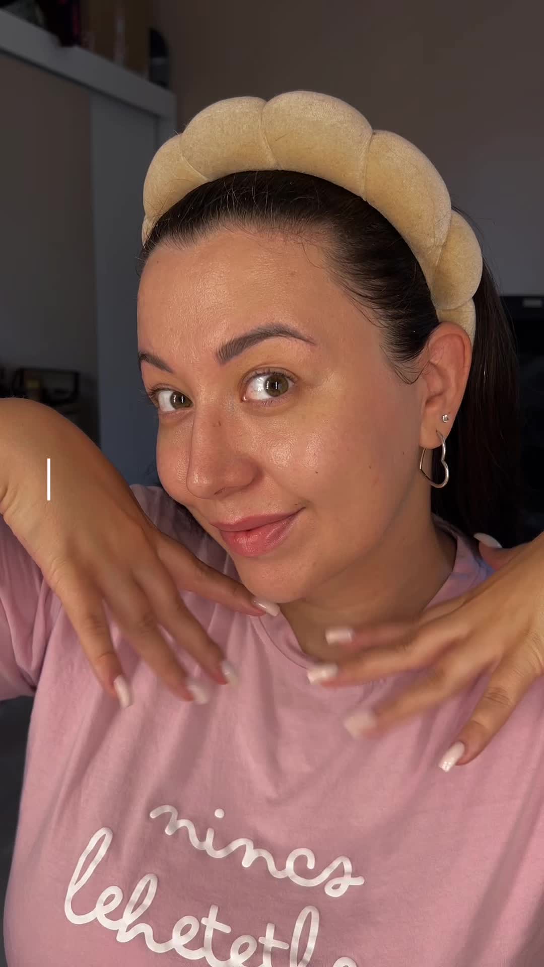 @Fruzsi B