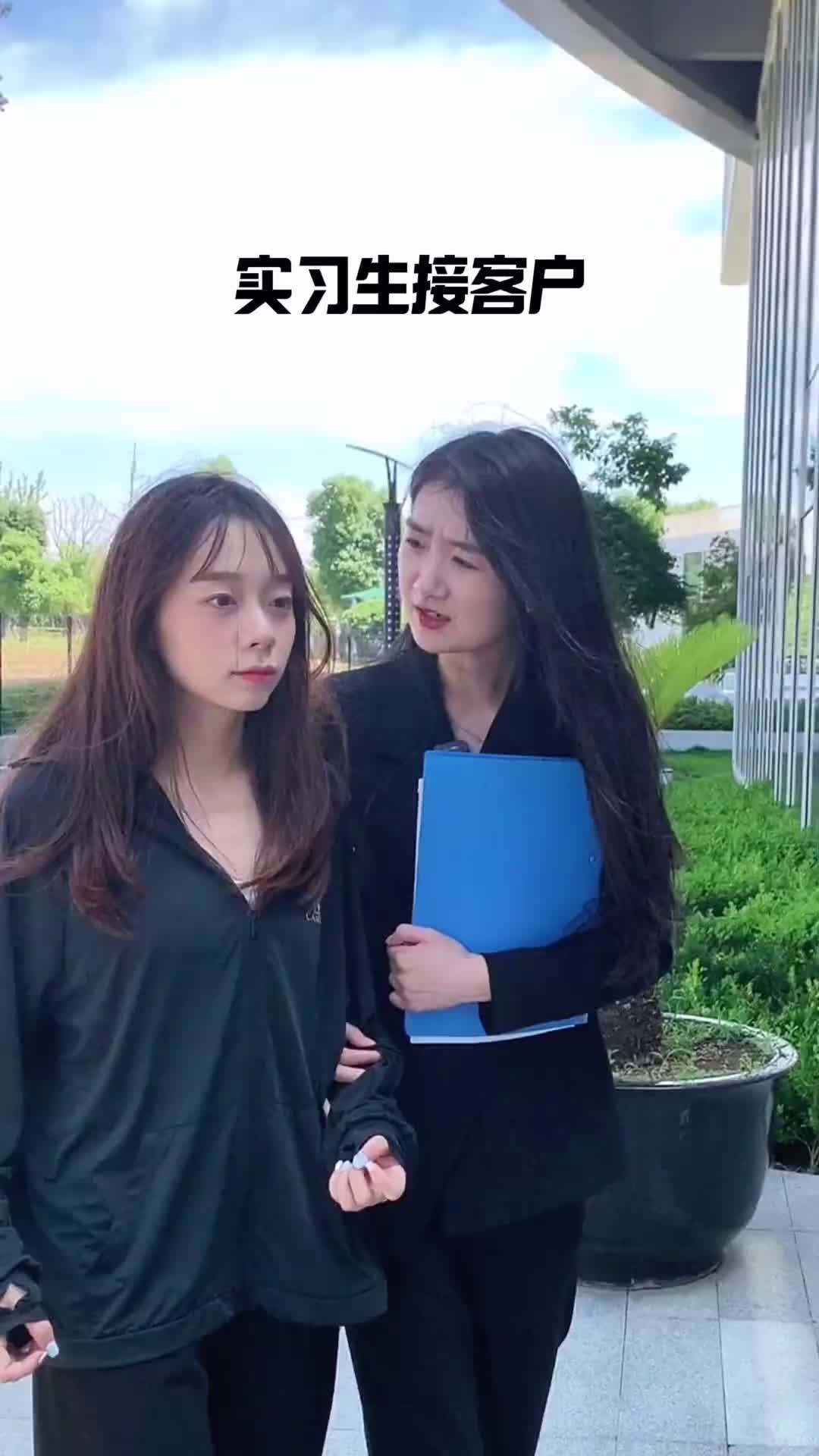 @钱万万