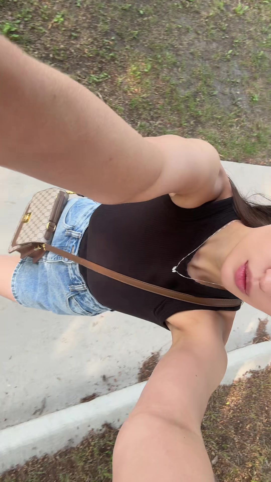 @Anik._6