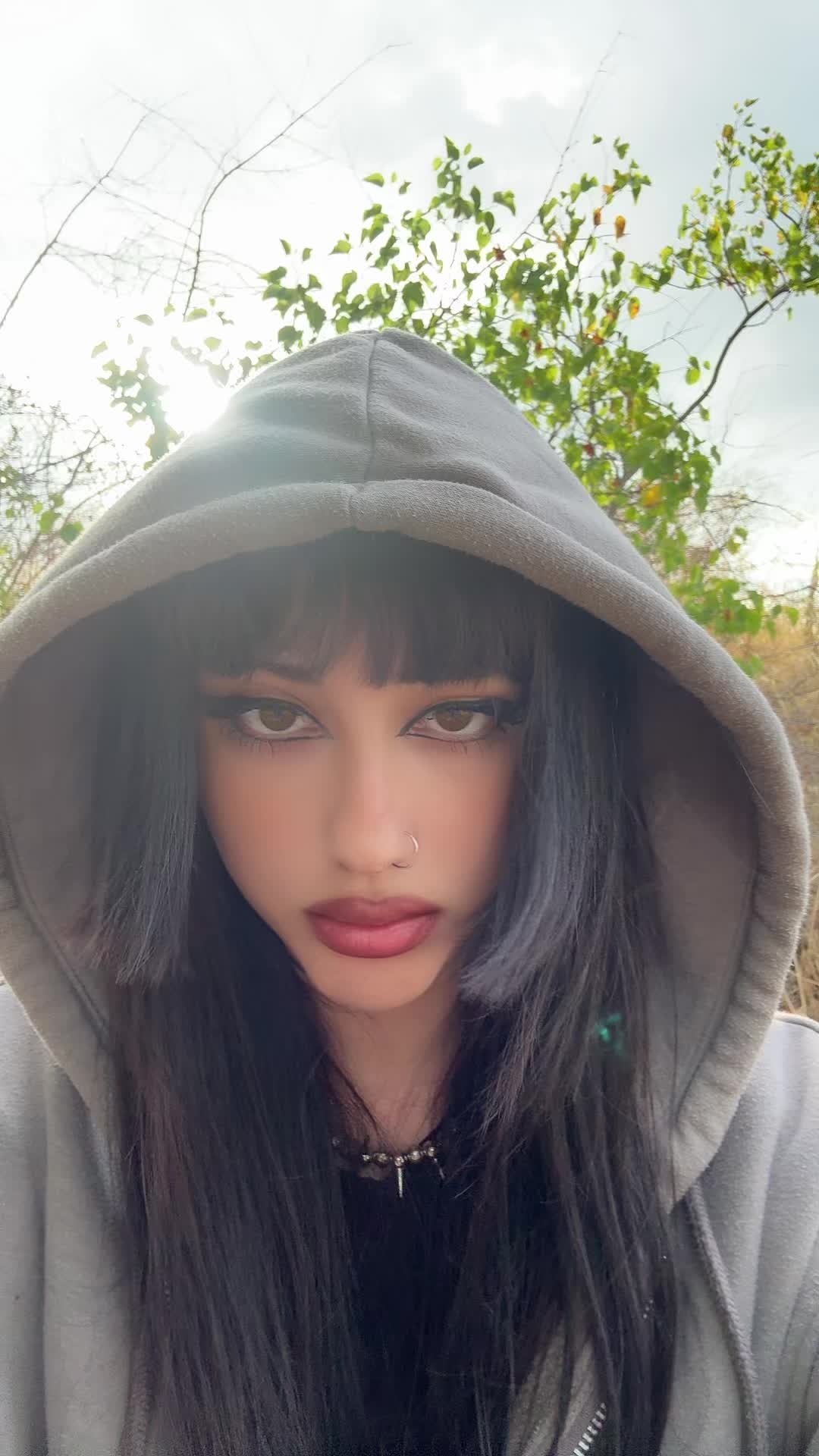 @miriam ⋆ (ꐦ ◣‸◢)