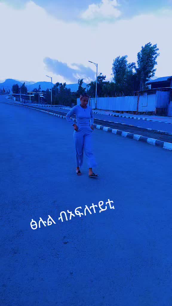 @Queen@16👸🧚&zwj;♀️