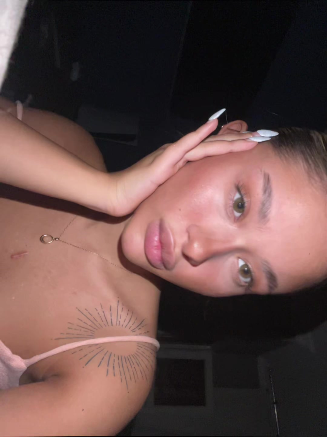 @callmekiwaa