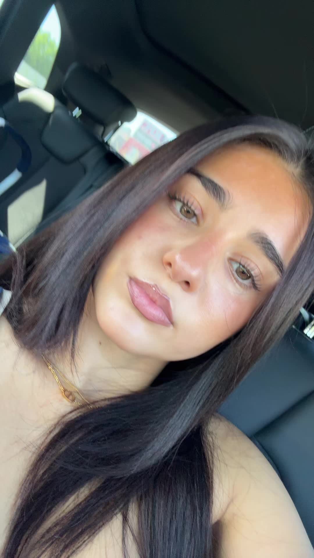 @selena.badann