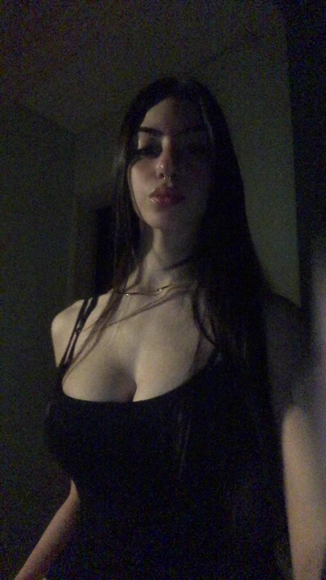 @jazbassino