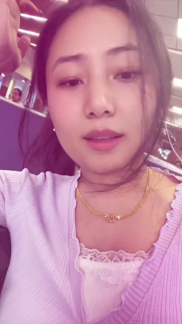 @Gloria