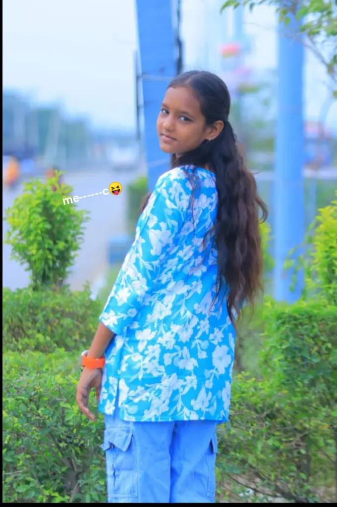 @Queen 👑 Aaradhana 💝