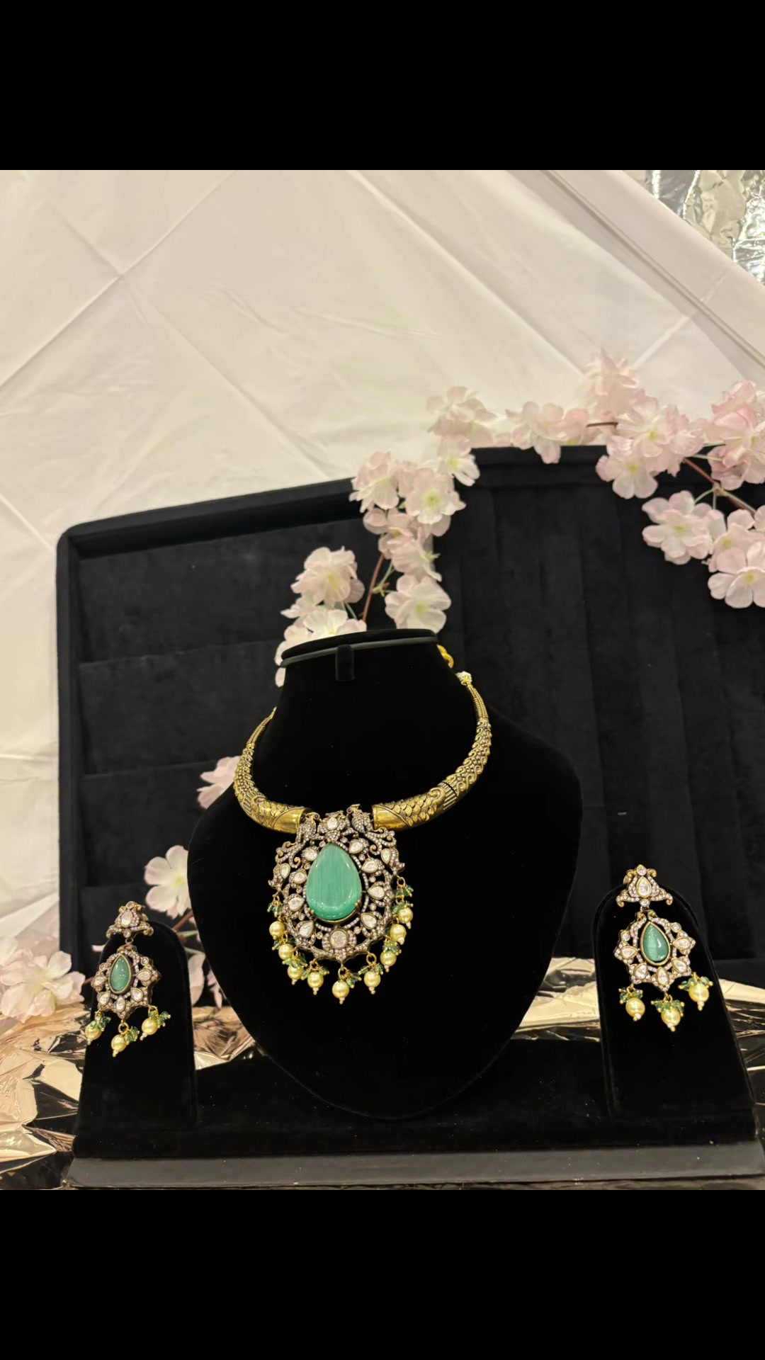 @Famous Radiant Jewels 🇨🇦🍁