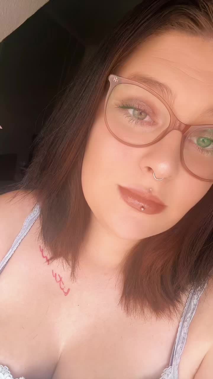 @Nini_TrifftNix