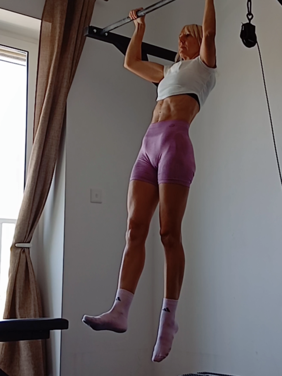 @itsannalado