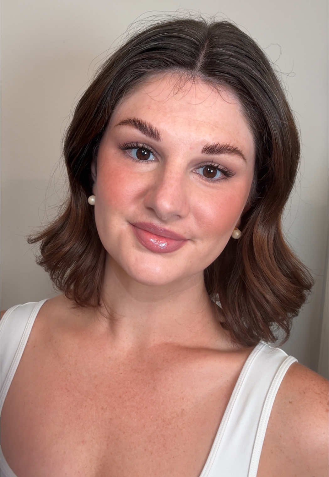 @mollybrownmakeup