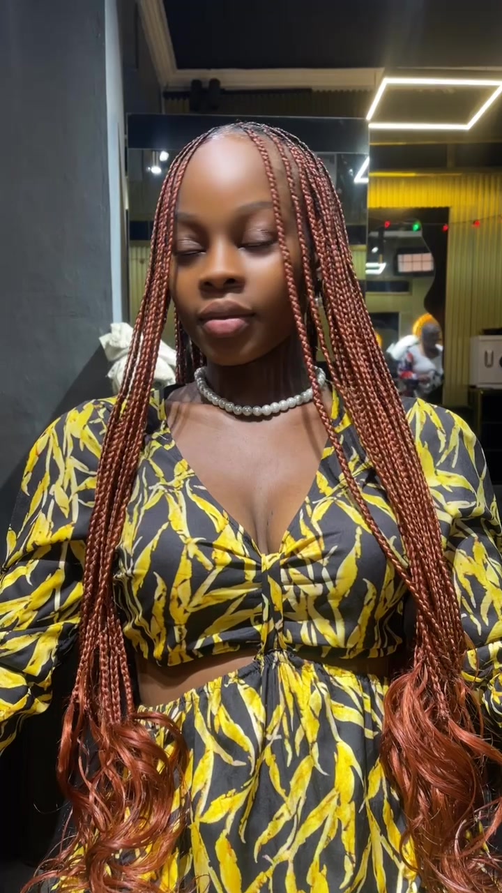 @Unisex saloon In Isolo