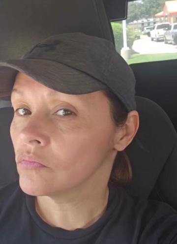 @angelawolfe20