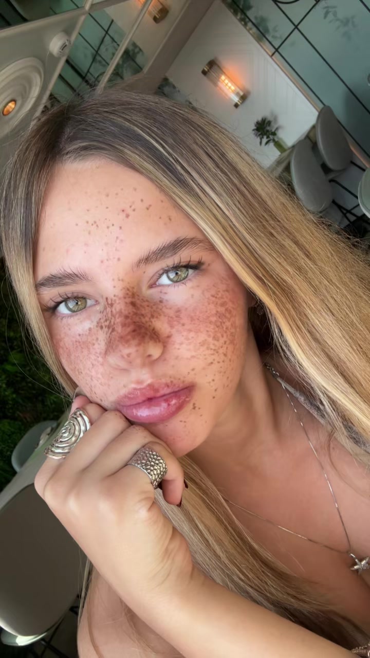 @Abru ❦